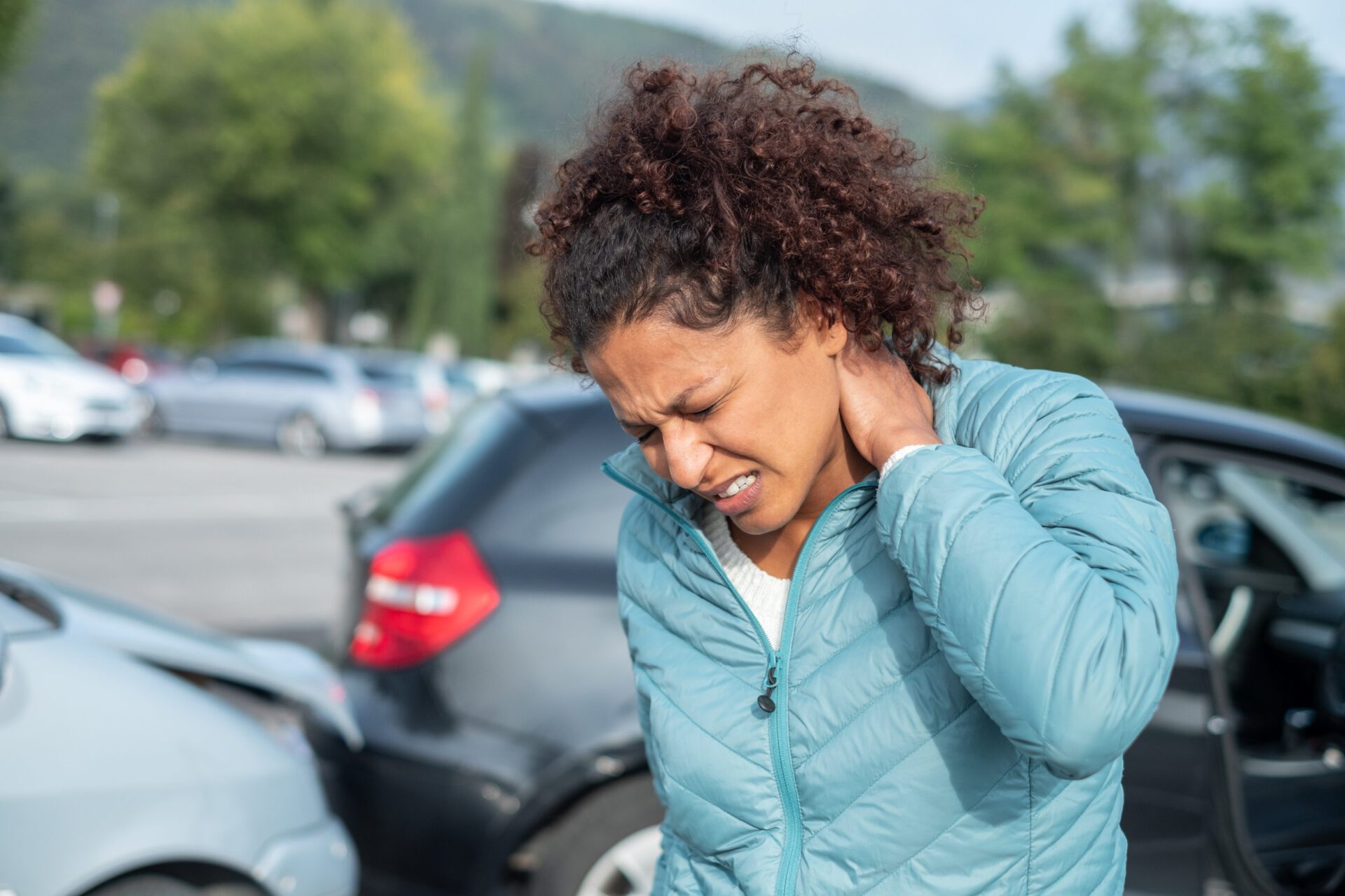 Painful whiplash after fender bender car crash